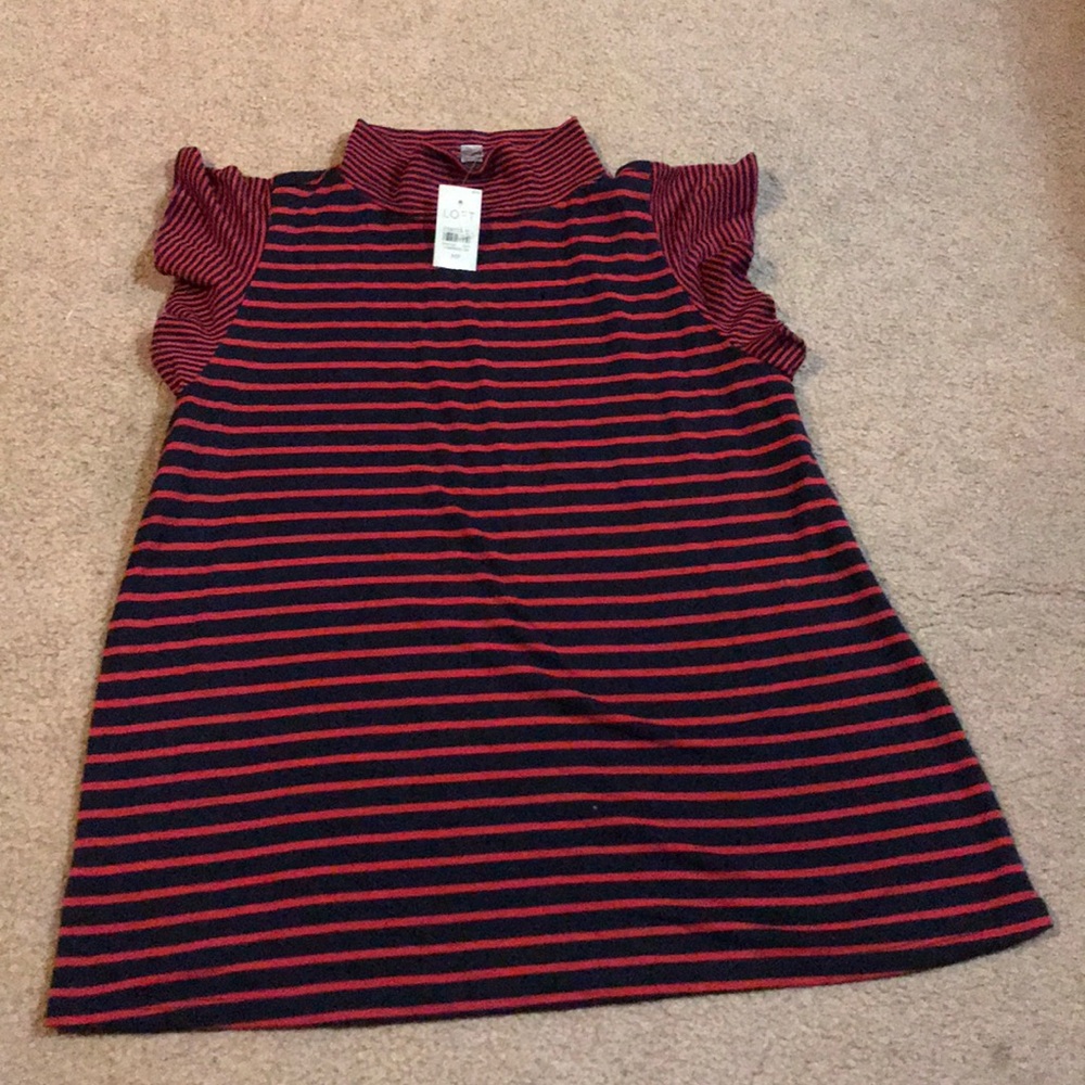 New Loft shirt 👚, super cute